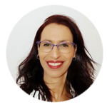 עידית שקד מדריכת הורים במרכז מיכל דליות